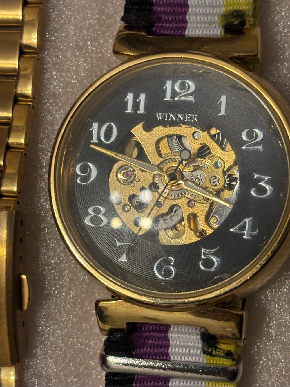 Winner Gold Skeleton Mechanical automatic Men's Watch - Gold
